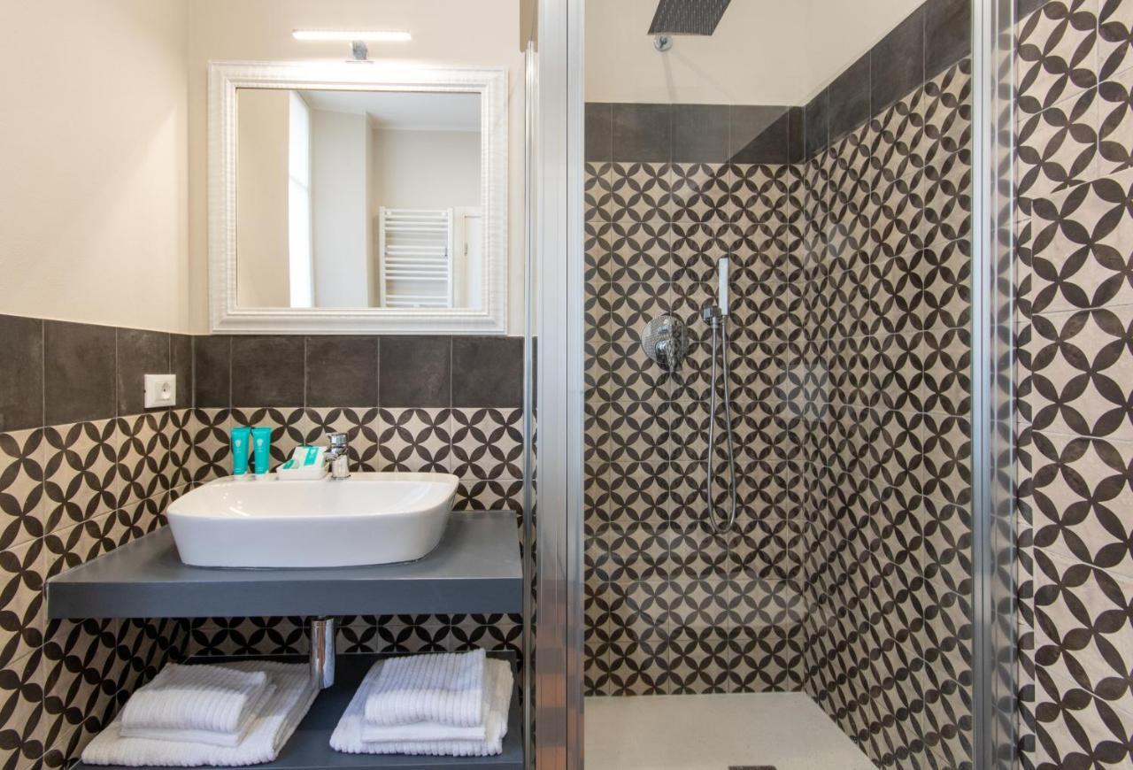 Aqualago Casa Vacanze - Apartament B Verbania Eksteriør billede